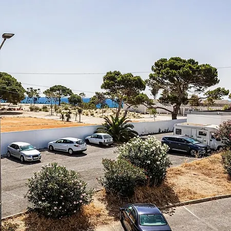 Appartement 5-minute Walk To Aveiros *