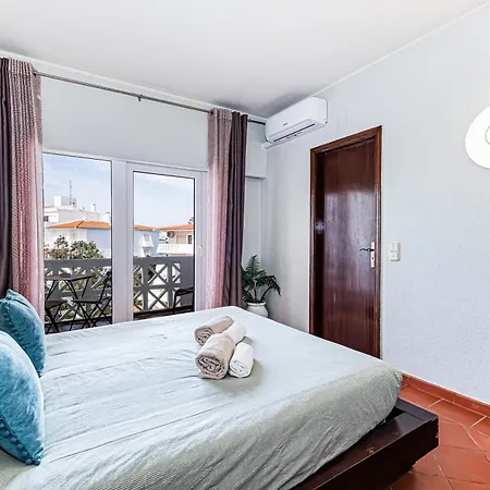 5-minute Walk To Aveiros * Albufeira