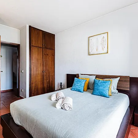 Appartement 5-minute Walk To Aveiros *
